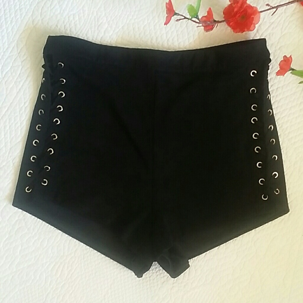 F21 NWOT Faux Suede Shorts